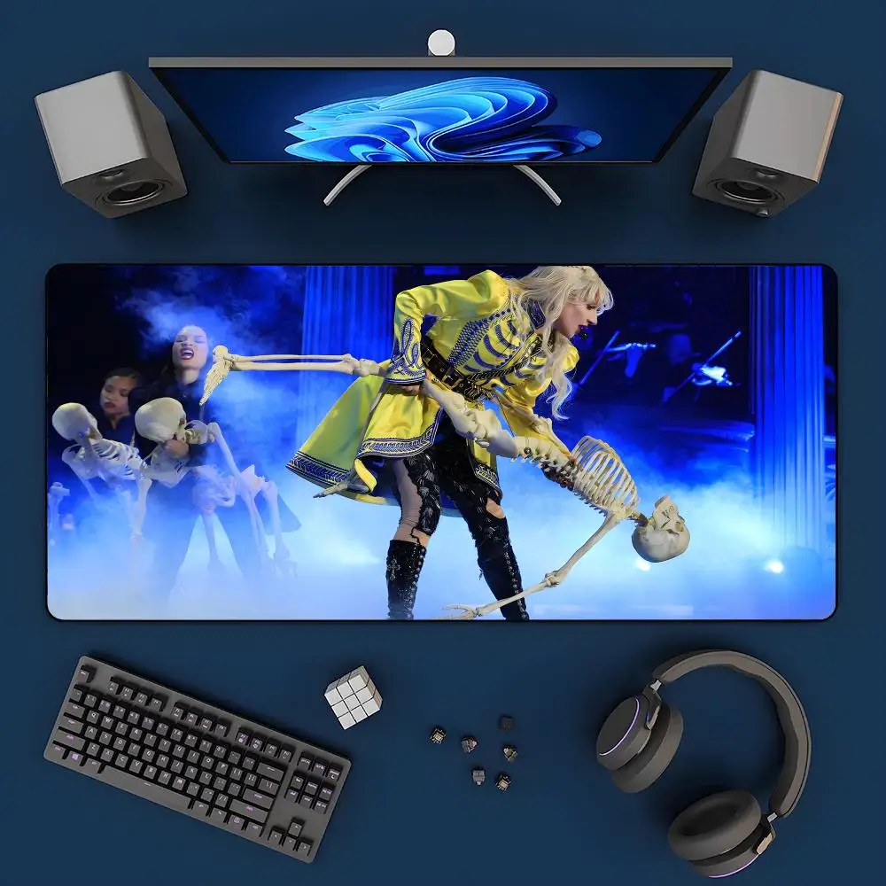 Anime L-Lady Gaga M…