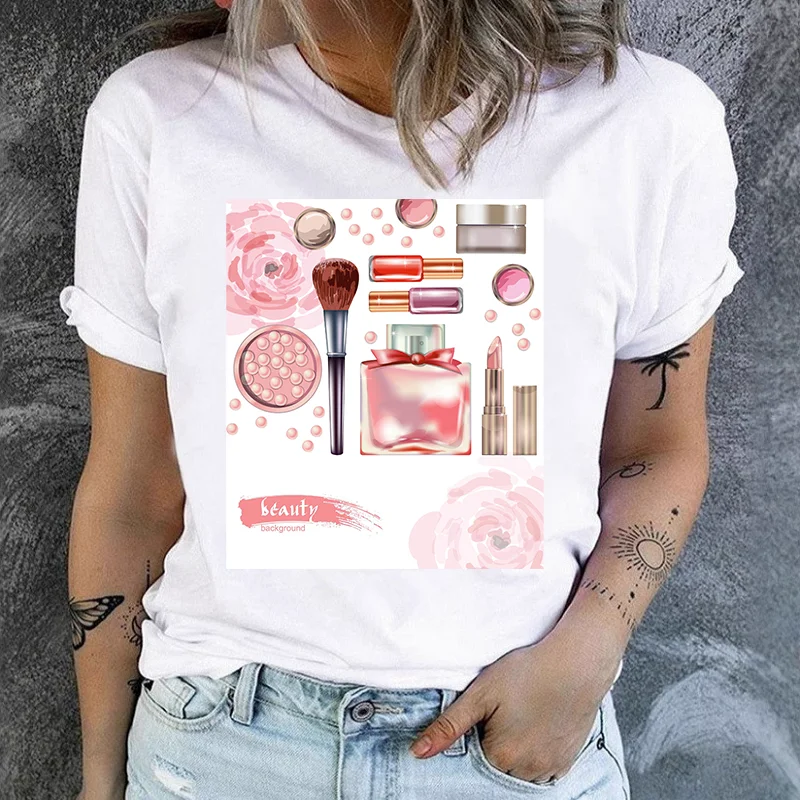Your Beauty Makeup - Модная белая футболка с коротким рукавом