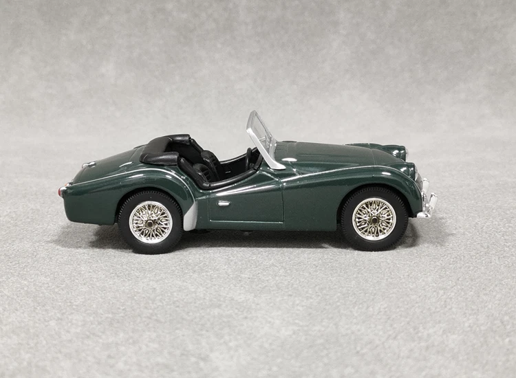 1/43 新着特別価格ダイキャストメタル英国オープントップクラシックカーモデル家具ディスプレイコレクションおもちゃ子供のため