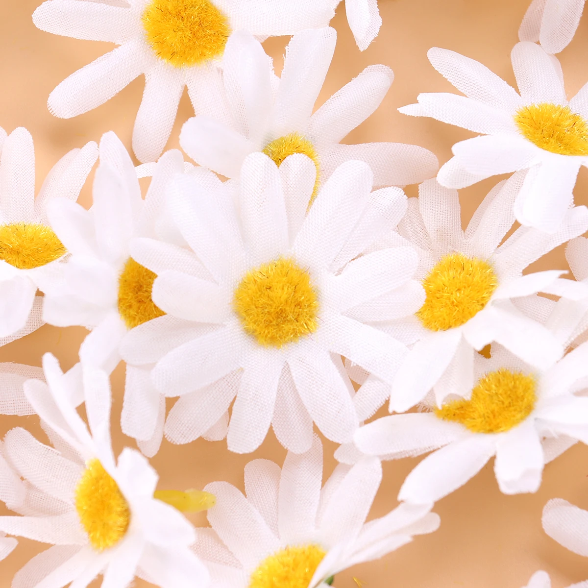 

50 pcs Simulation Daisy Flower Heads 4.5 Cm Fabric Artificial White Craft Flowers For Diy Jewelry Accessories Party Decor Props
