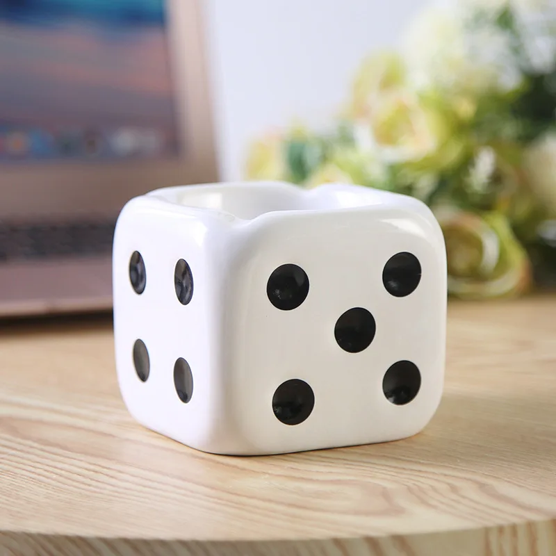 European Dice Ashtray Personalized And Creative Dice Ceramic Ashtray Fashionable Home Decoration Ornament Desk Accessories Gift