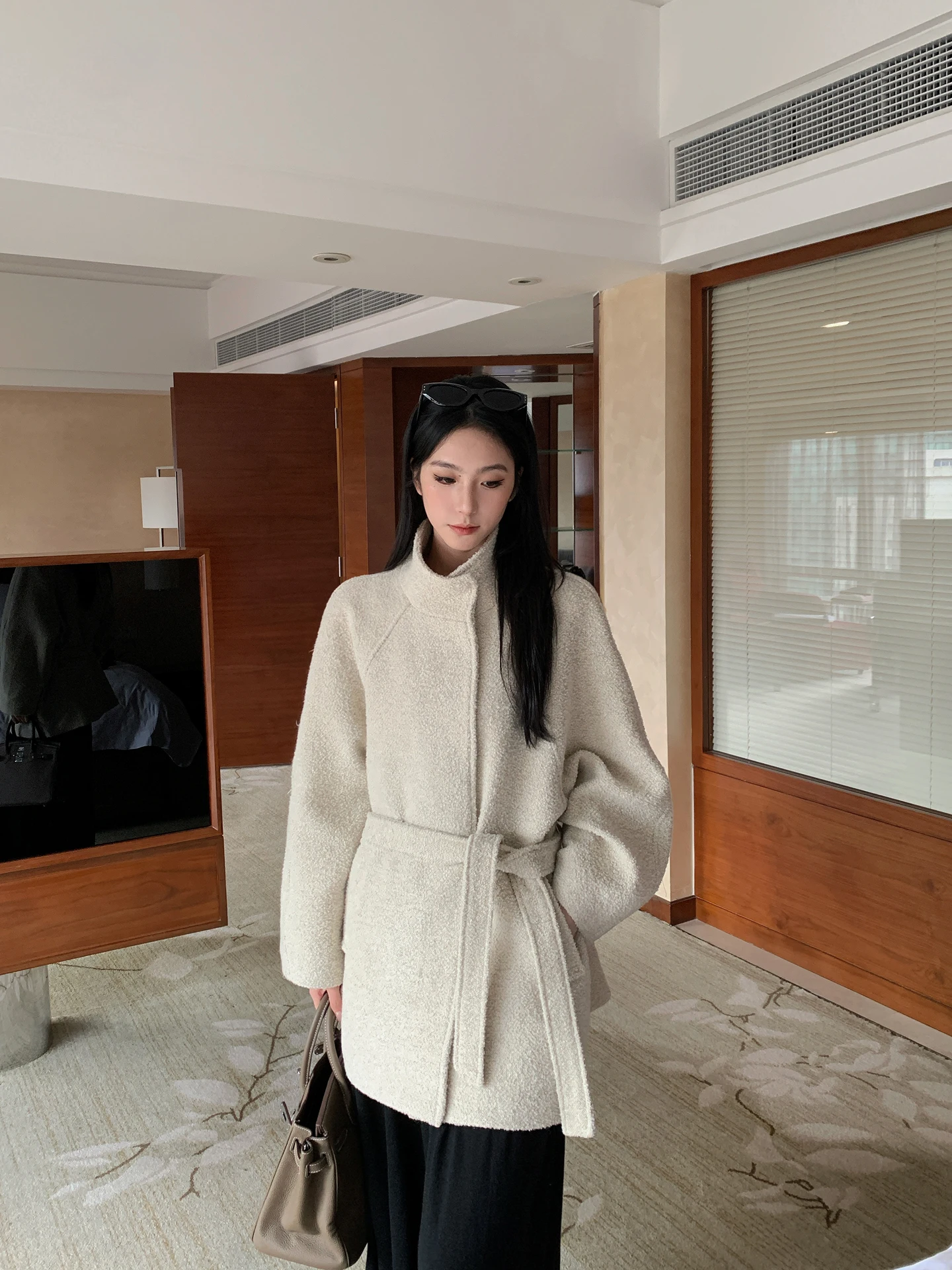 

SMBL RAIN женское шерстяное пальто свободного кроя с воротником-стойкой, длинная зимняя верхняя одежда средней длины бежевого и синего цвета на 2025 год