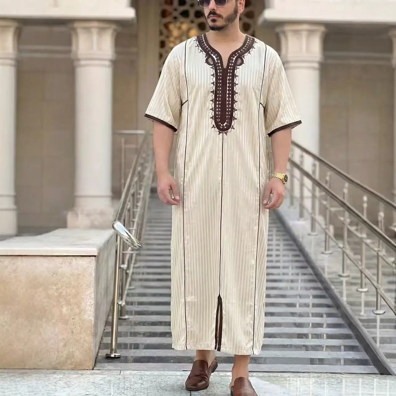 Marokkaanse Gandoura Thobe voor moslimmannen, losse korte mouwen, prachtige borduursels, comfortabel, traditionele islamitische mannenkleding voor feesten