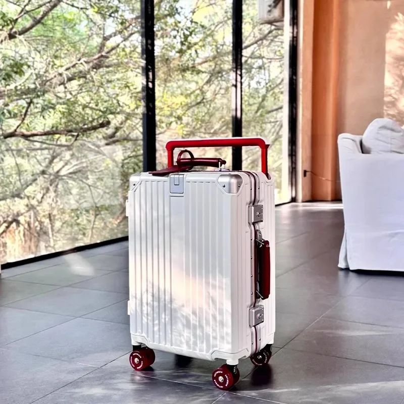 SUSHIMU Attractive Scratch Resistant New 100% PC Luggage Large Capacity Trolley Suitcase for Women Available in 20/24/26/28 Inch