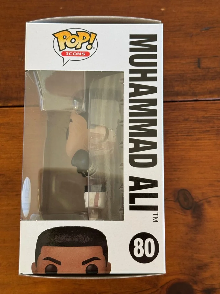 НОВЫЙ ПОП FUNKO 2025 года! Бокс MUHAMMAD ALI (поднятые рычаги) 80г # Модель Рисунок Дети и взрослые Коллекция Модель Игрушка Подарок НОВЫЙ ПОП FUNKO 2025 года! Бокс MUHAMMAD ALI (поднятые рычаги) 80г # Модель Рисунок Дети и взрослые Коллекция Модель Игрушка Подарок