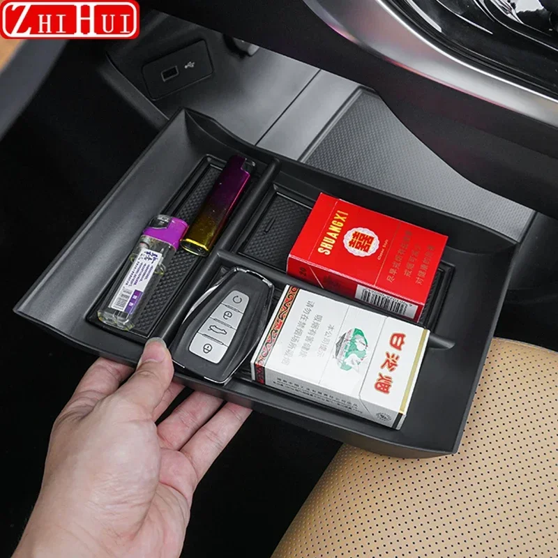 For Geely Atlas 2nd Gen Starray 2024 2023 Car Under Center Console Organizer Storage Box Armrest Storage Box Auto Accessories