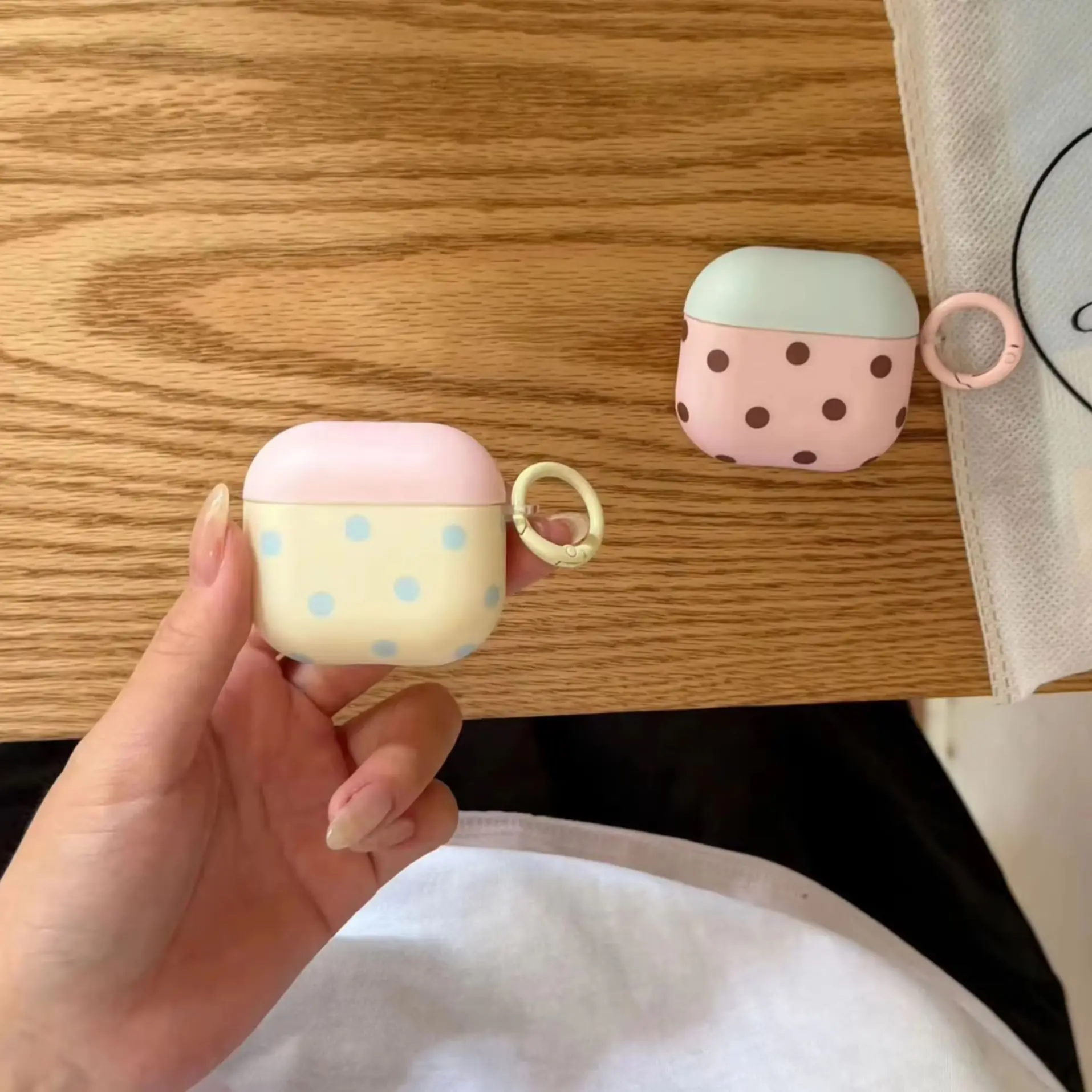 Fresh Pink Green Purple Beige Blue White Colorblock Polka Dots Pattern Matte Earphone Cover For AirPods 1 2 3 4 Pro Pro2 Pro3 - view 5