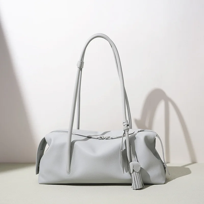 2026 Luxury spring and summer New Collection Tassel Design Lazy Bowling Tote Cow Leather Women Armpit Shoulder Bag KZ024