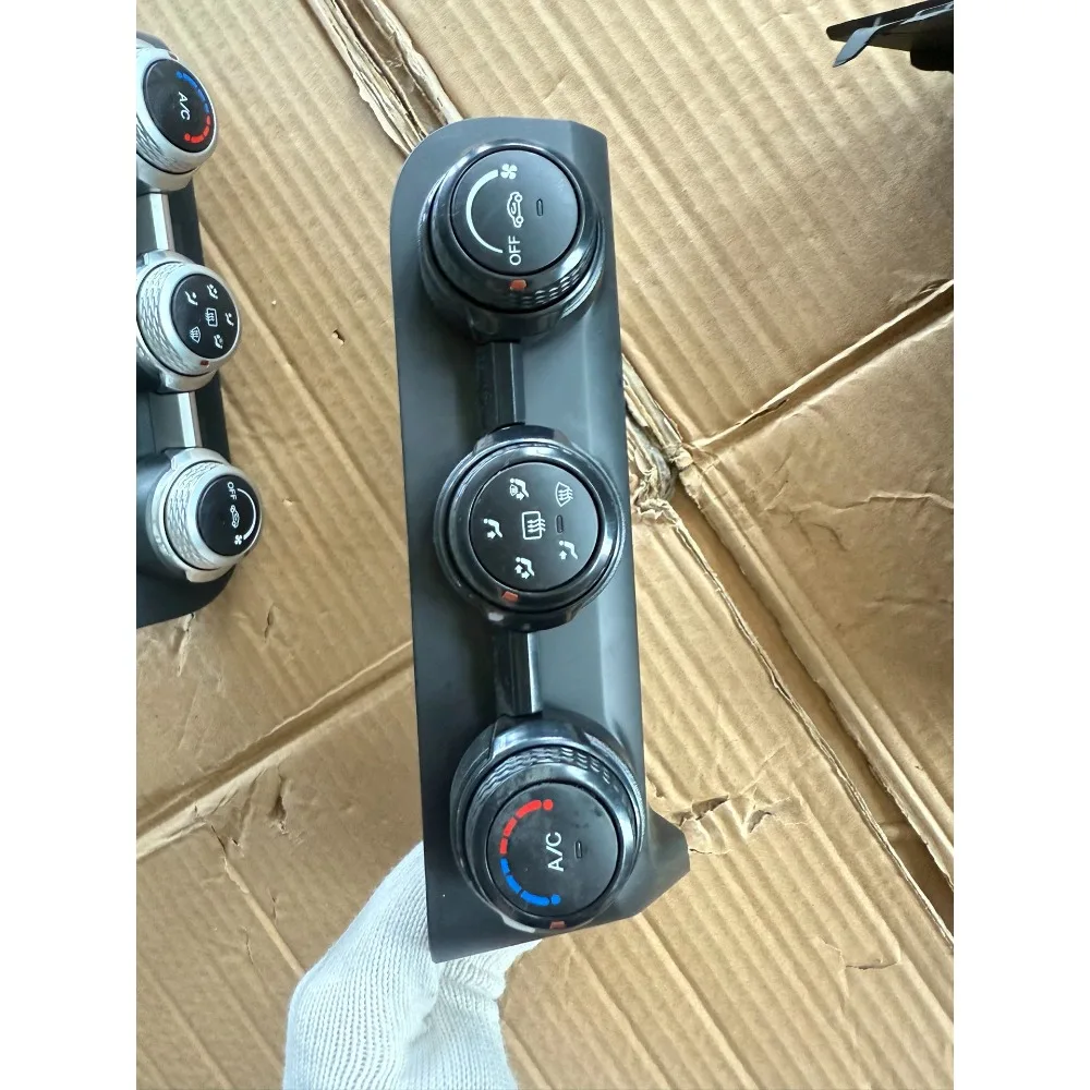 Air Conditioning Control Panel AC Control Knob for CHANGAN CS15 2020-2022 Models B311039-0711 8112200-BE102/201