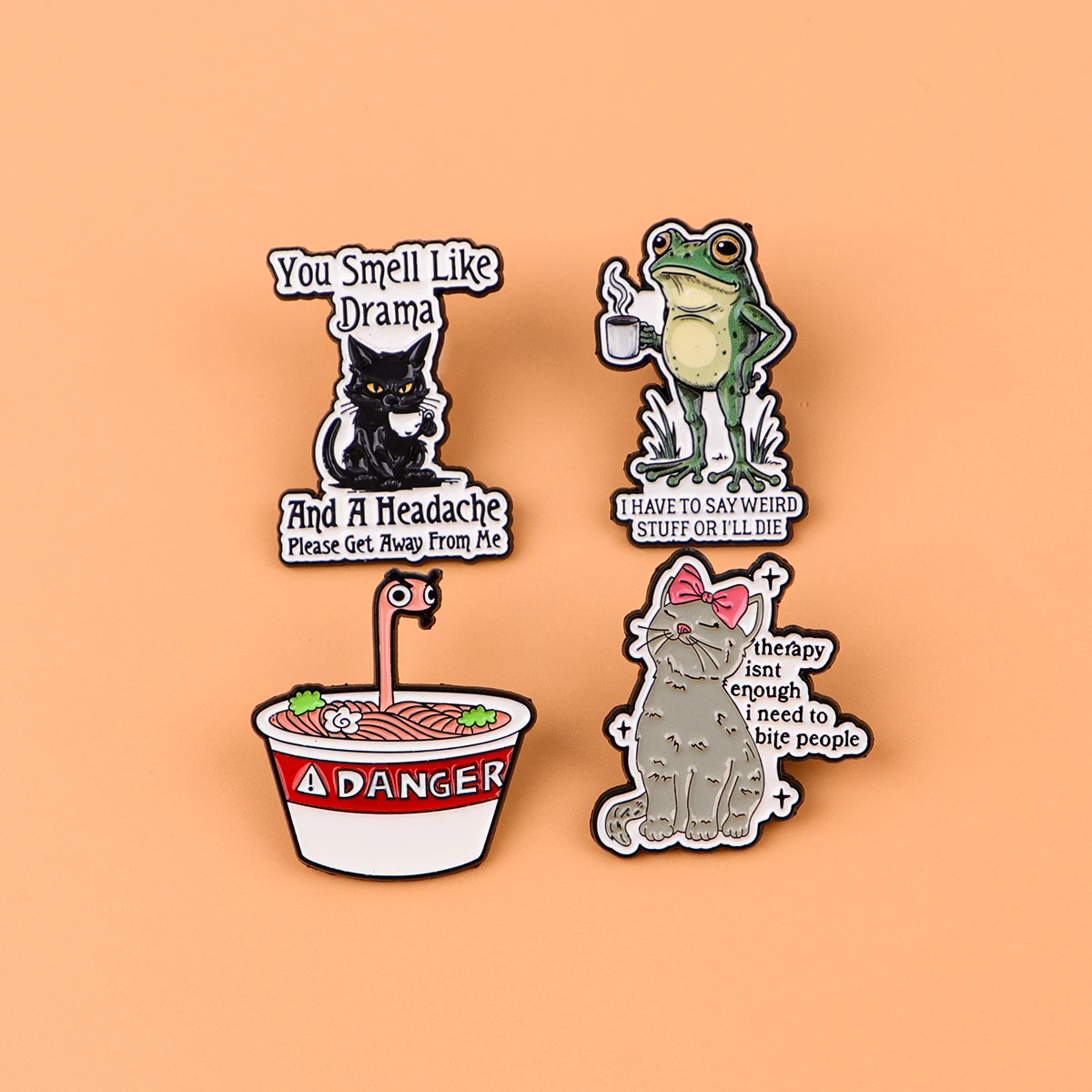 4 stücke Nette Katze Broschen Für Frauen Cartoon Frosch Emaille Pin Metall Abzeichen Schmuck Kleidung Rucksack Zubehör Freunde Geschenk