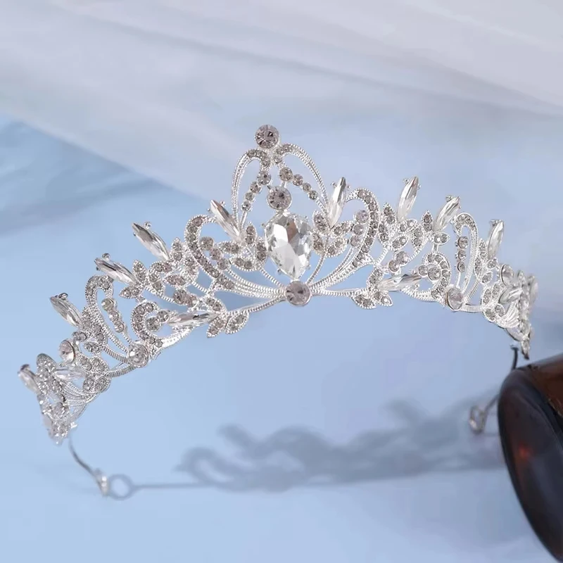 Ausgehöhlte Blumen Wassertropfen Strass Tiaras Krone für Frauen Hochzeit Elegante Blätter Oval Kopfschmuck Party Haarkleid Schmuck W