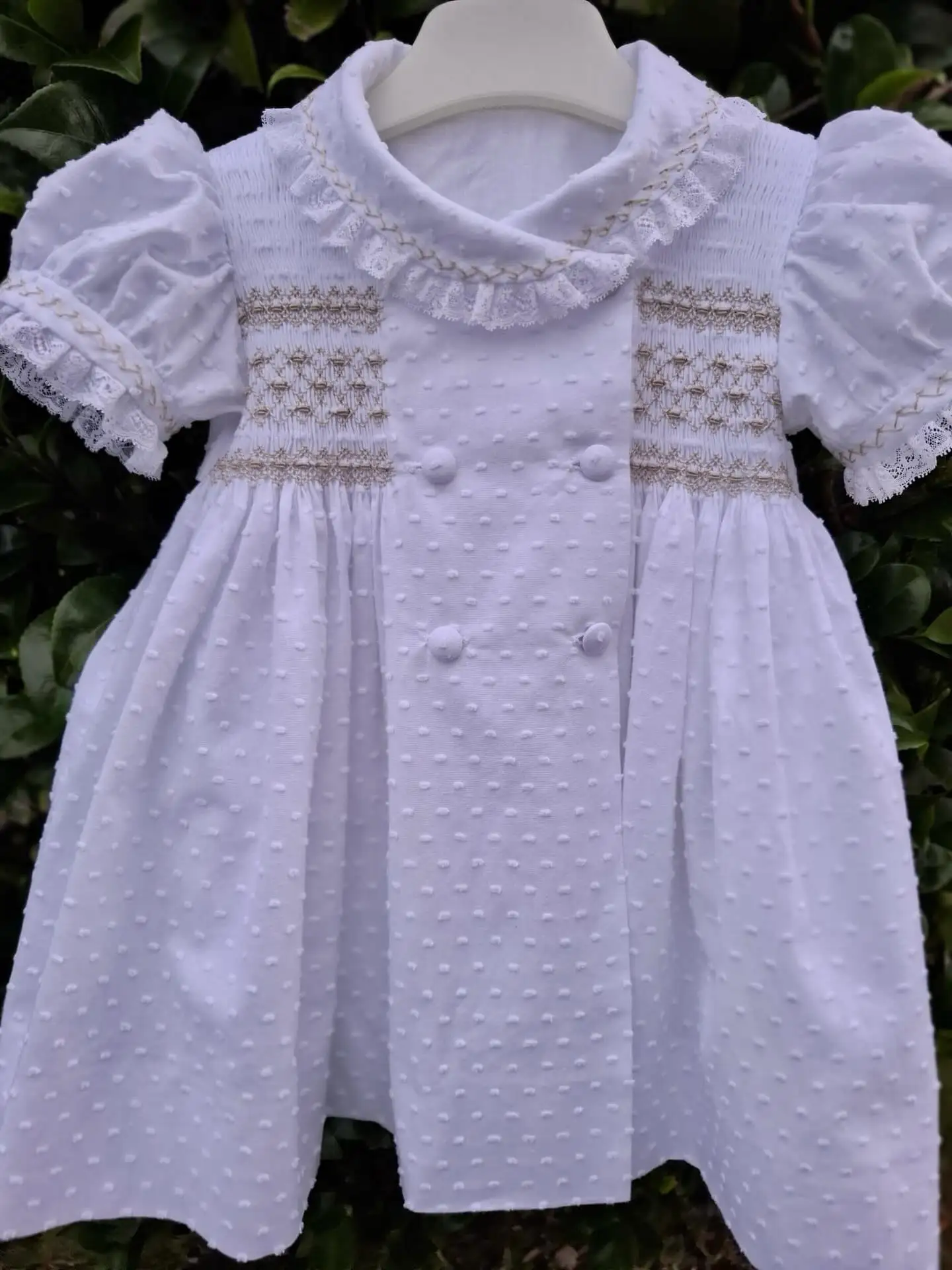 Vestido de Princesa Vintage con Bordado a Mano de Puntos Suizos Blancos para Bebé Niña, para Bautizo o Boda, A347
