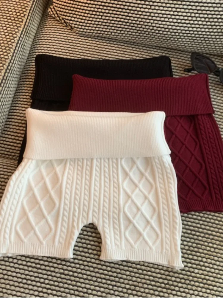 

Fried Dough Twists Knitted Shorts Women's tight leggings in autumn and winter Spicy girls lapel waist design sense pants
