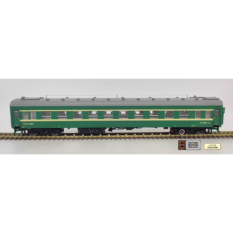 MTC HO 1/87 قطار نموذج YW22 عربة سيارة الركاب الجلد الأخضر سيارة الصلب النائم قطار لعبة مجسمة هدية