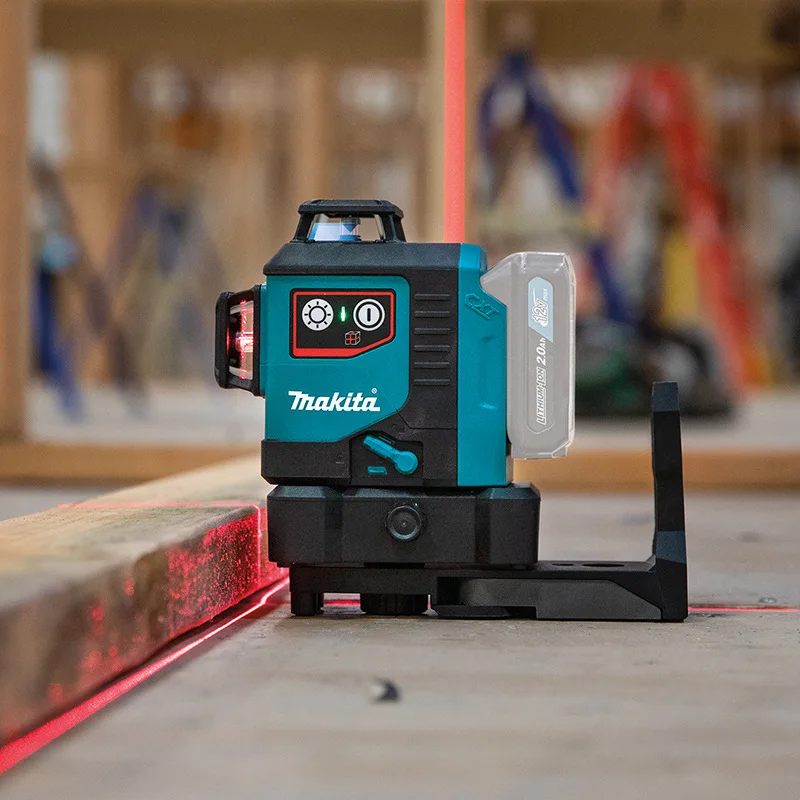 Japan  s SK700D Red/SK700GD Green 12V Max CXT Li-Ion Rechargeable Multi Line