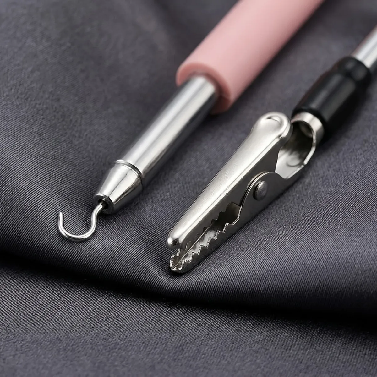 Bracelet wearing assistance tool, jewelry buckle assistant, quick release bracelet fastener, self wearing jewelry tool