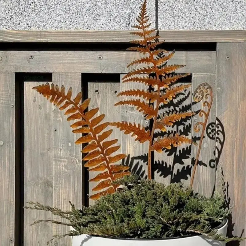 Rusty Stake Leaves Statue Rusted Leaves Shaped Figurines Plant for Indoor and Outdoor Sculpture Decors C5AD