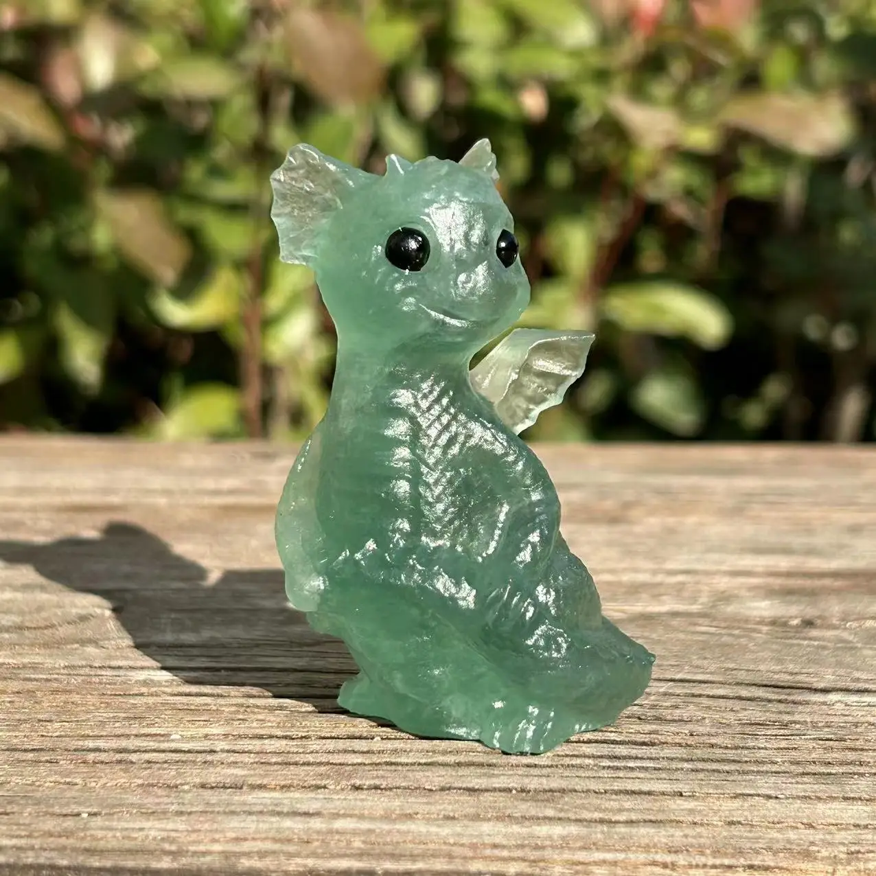 

Hand Carved Natural Crystal Green Fluorite Dragon Healing Carving For Fengshui Decoration