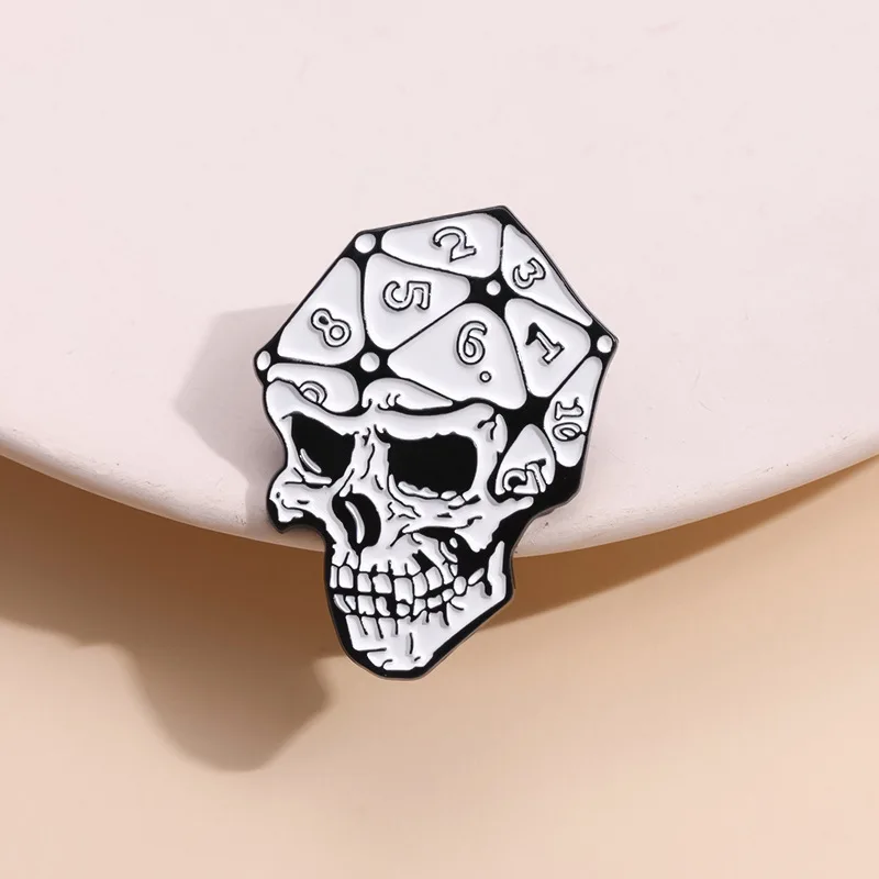 Horror Punk Skull Dice Number Brooch Enamel Exaggerated Personality Halloween Party Badge Metal Bag Clothes Lapel Pins Gift