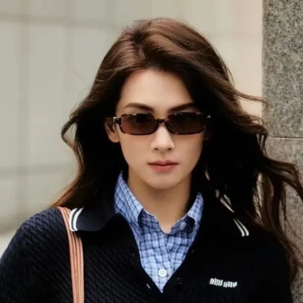 

Fashion Square Sunglasses - Trendy UV400 Unisex Shades, Anti-Blue Light Glasses, HD Clear Lenses for Daily Wear