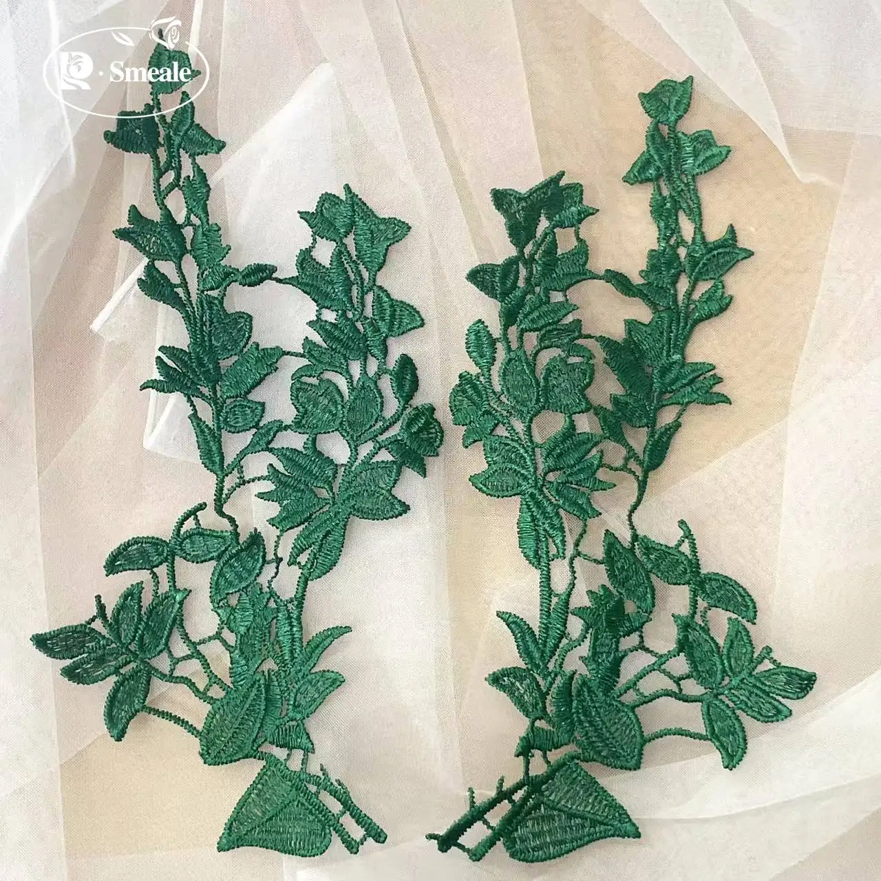 Vines Flowers and Leaves Mirror Patchs,Children\'s Clothing Dress Lace Applique.Handmade DIY Lace Clothing Accessories RS252133