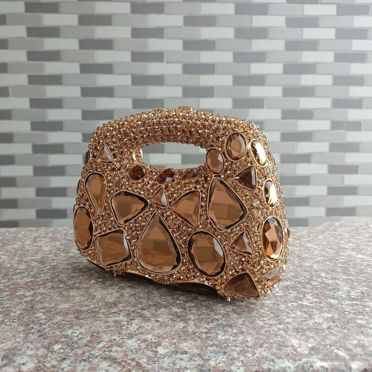 New diamond-encrusted dinner bag empty metal hard box diamond bag banquet dress
