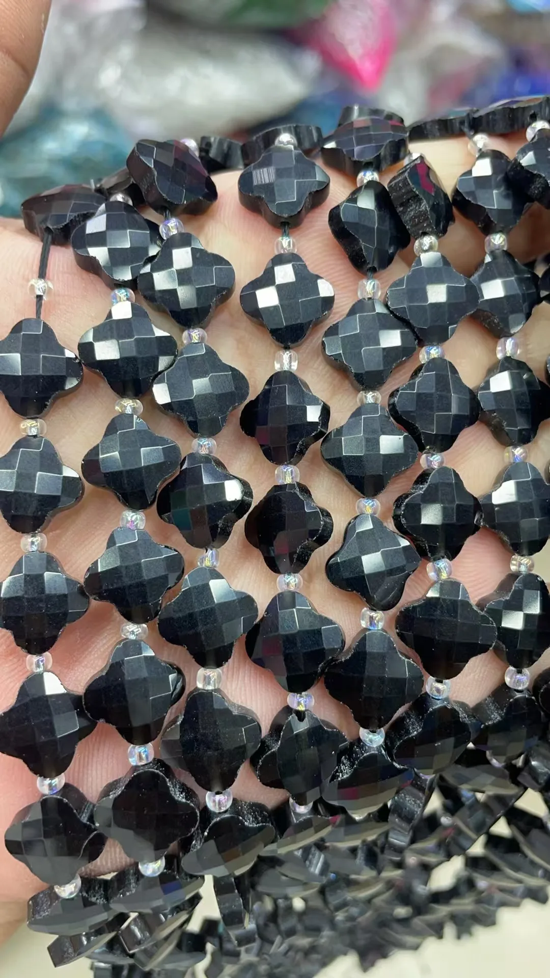 Natural black agate Four Leaf Clover12x12mm Cut about 28 grain Length38cm