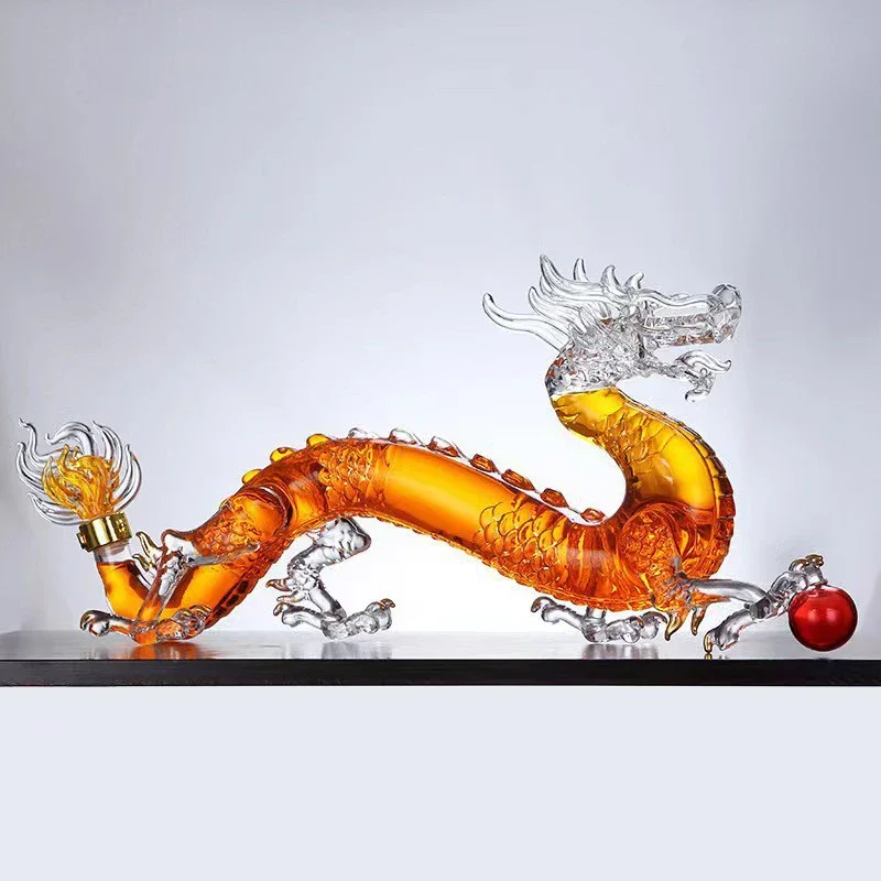 Chinese zodiac Dragon shaped lead-free glass whiskey decanter for Liquor Scotch Bourbon 1000ML