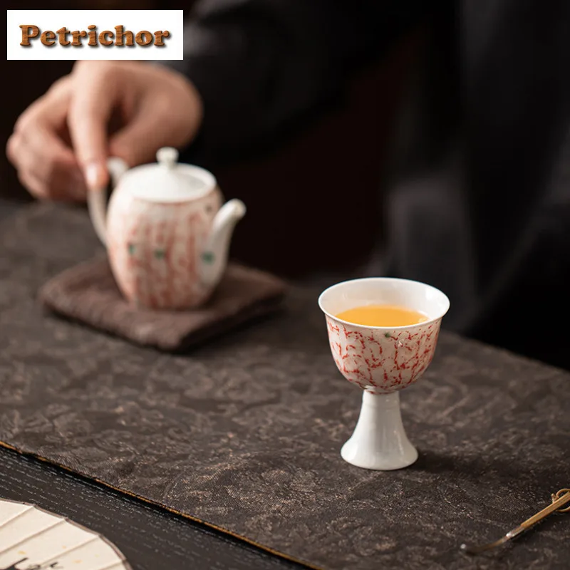 Tazza da tè in pietra di pino rossa con piede alto Tazza da tè boutique Tazza carina Tazza di profumo Jianzhan Master Tazze Forniture per set da tè cinese per la casa