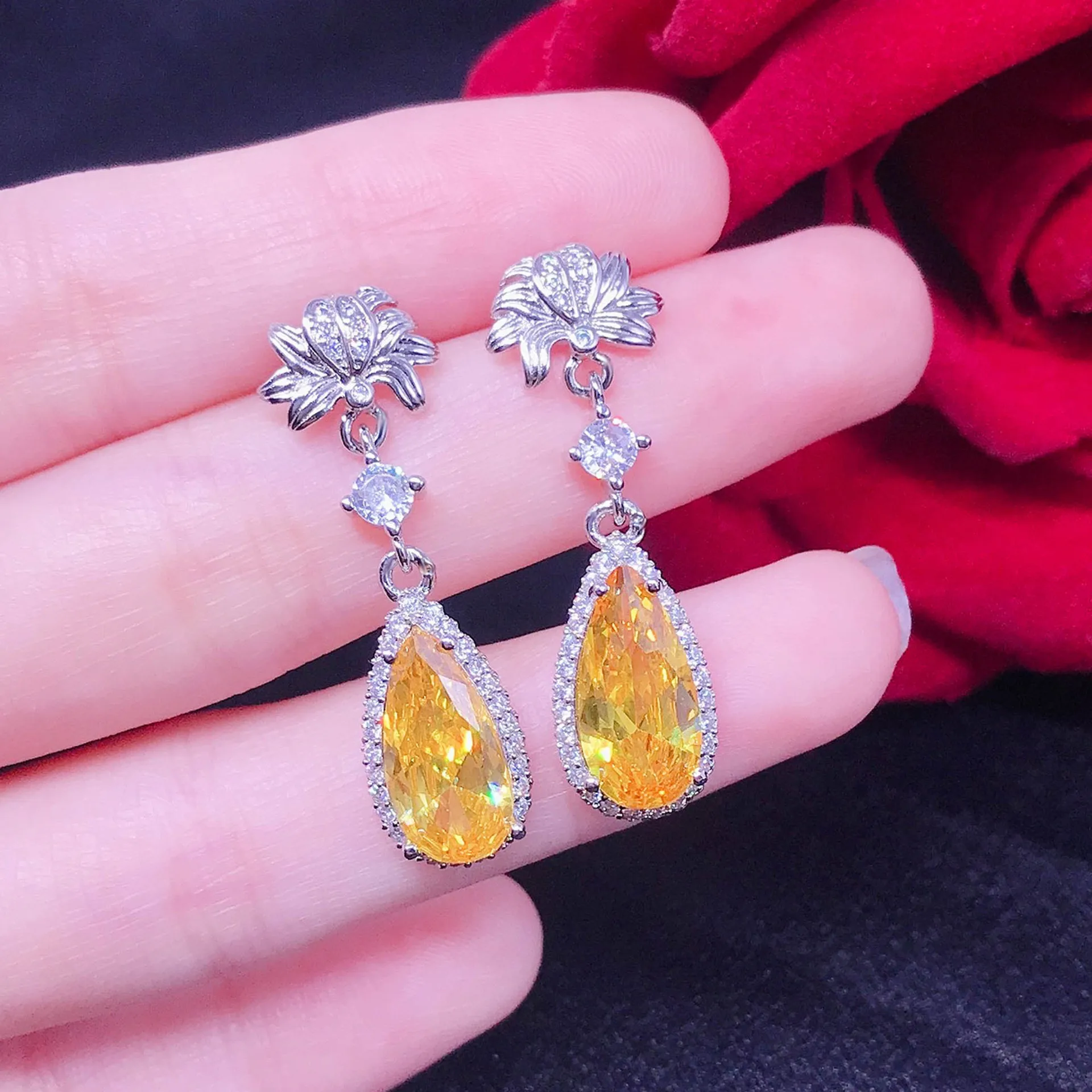 New Long Waterdrop Pear Shaped Flower Earrings 925 Stamp Bohemian Yellow Zircon Topaz Powder Zircon Earrings Party Birthday Gift