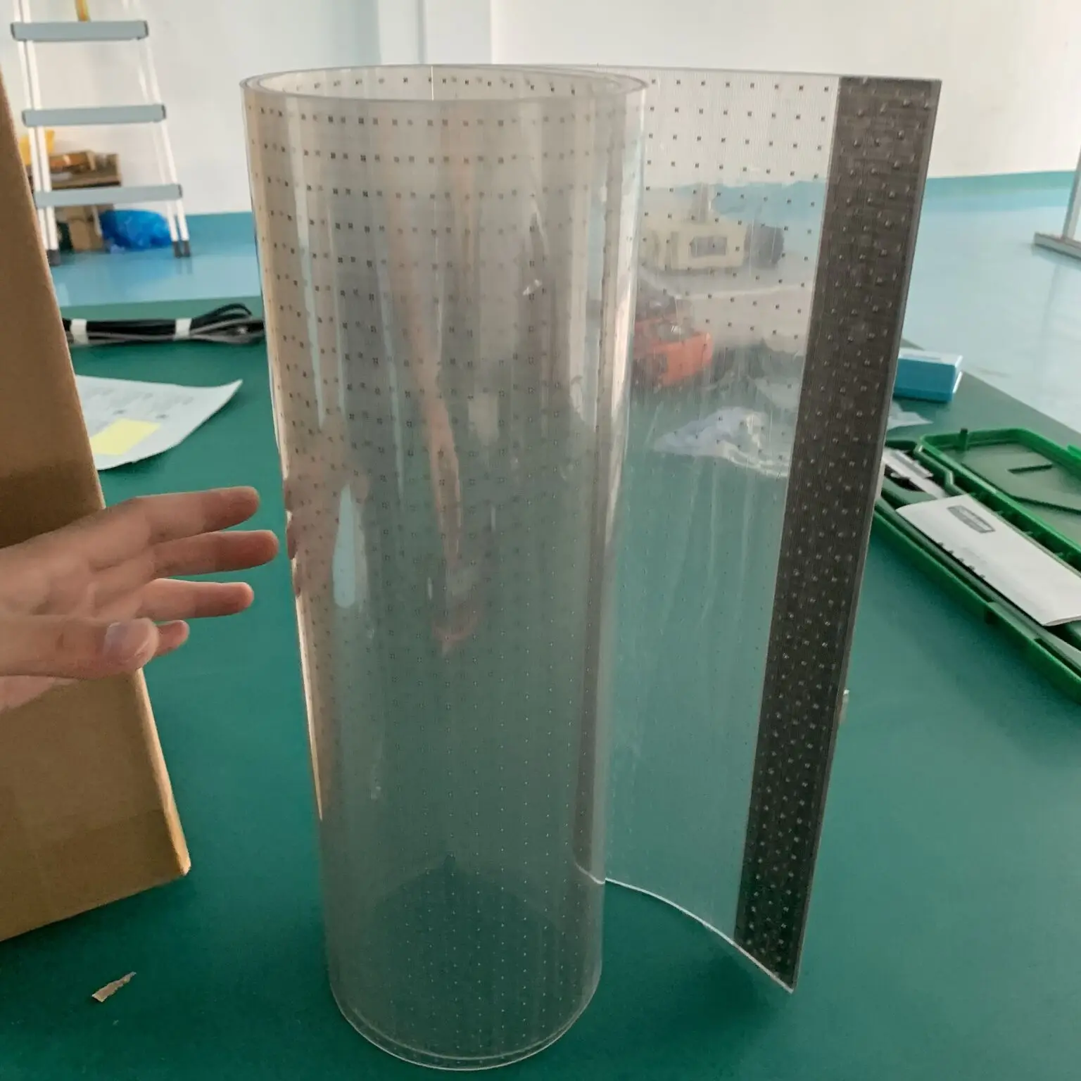 Outdoor Indoor Glass Transparent LED Film Display P6.5 1transparent Display 1000*500mm Panels Led Strip Display Screen