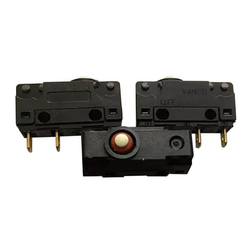 The travel limit reset button of the V4NCS waterproof and dustproof 3-pin microswitch is gently touched