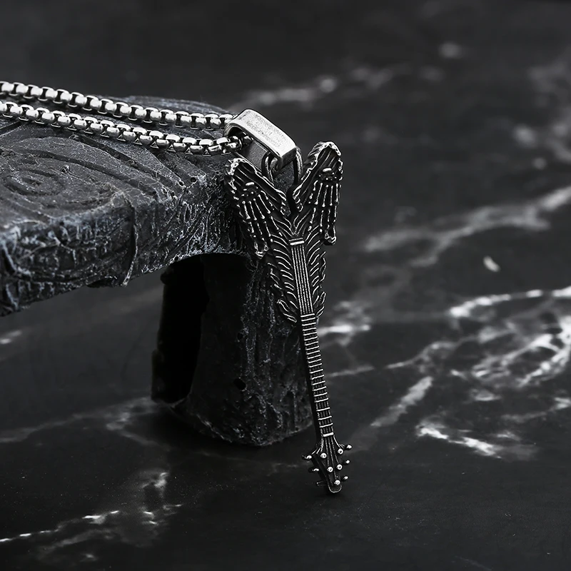 قلادة بحلية من الفولاذ المقاوم للصدأ 316L ، حظ جيد ، روك ، شلك ، كازينو ، إكسسوار ، موضة ، جديد ، طوق جيتار