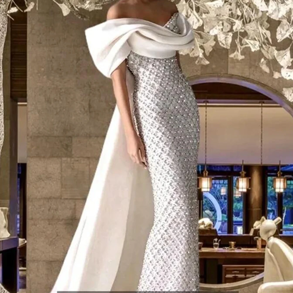 Vestidos de novia elegantes con cristales y hombros descubiertos, Vestidos de boda de satén de sirena con cuentas para novia, batas de mujer personalizadas 2024