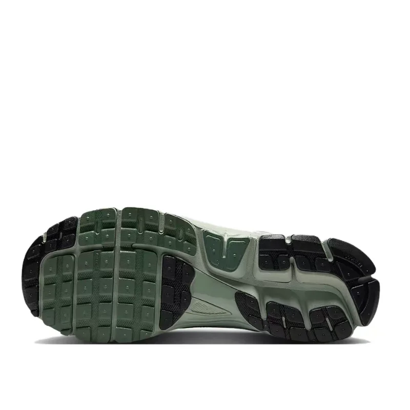 Nike Zoom Vomero 5 Men's Running Shoes - Green/Silver Comfortable Cushioning, Mesh Breathability, Low-Top Design IM3372-030
