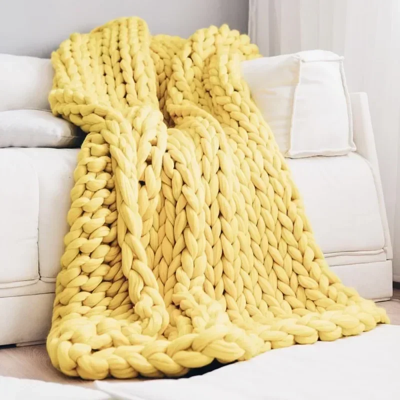 Luxury Heavyweight Knit Blanket, Hand-Woven Soft Throw for Bedroom Living Room Nordic Style Chunky Knit Throw Blanket