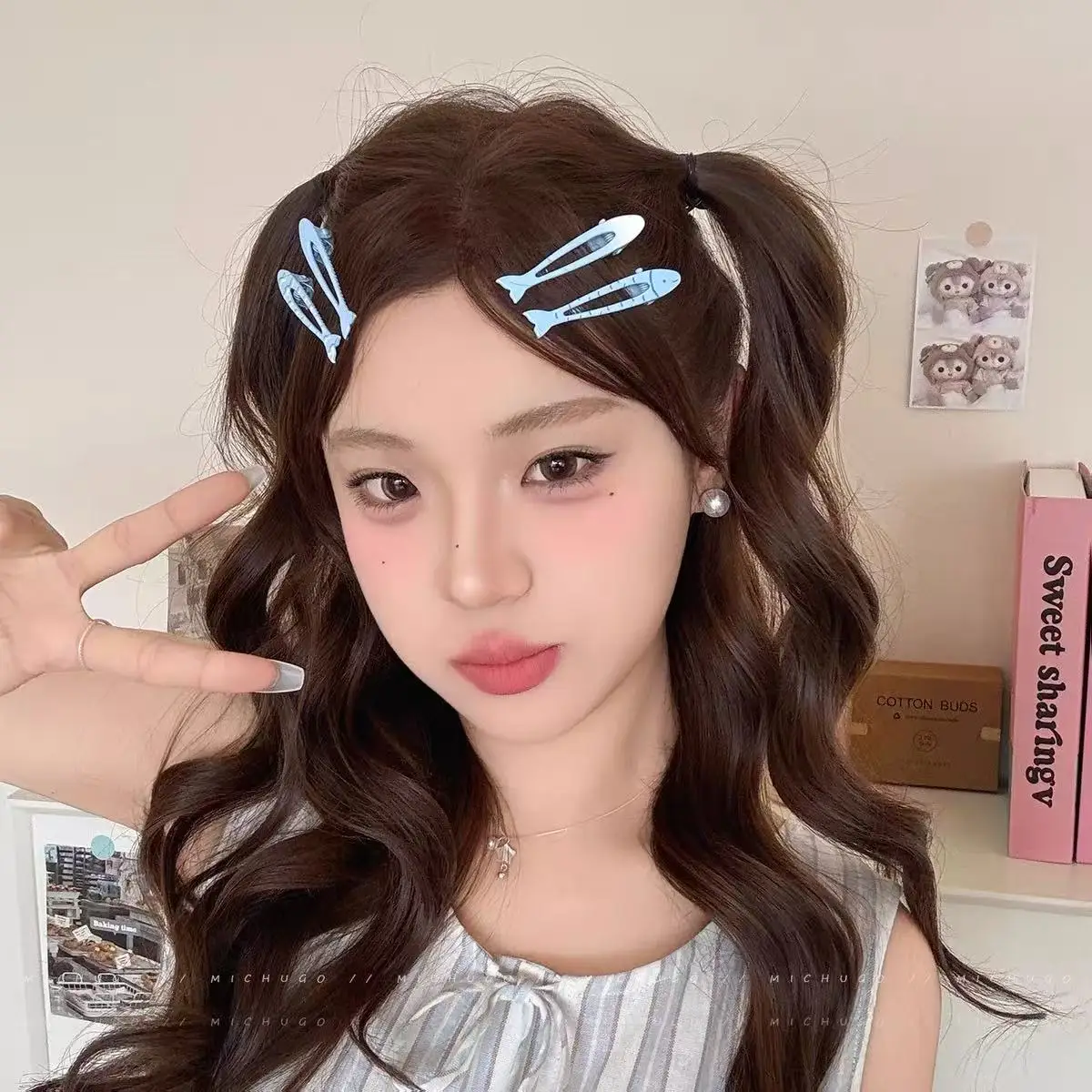 

4 простых сине-желтых милых заколки для волос в форме рыбок, элегантные боковые заколки для женщин, модные аксессуары для волос для девочек.