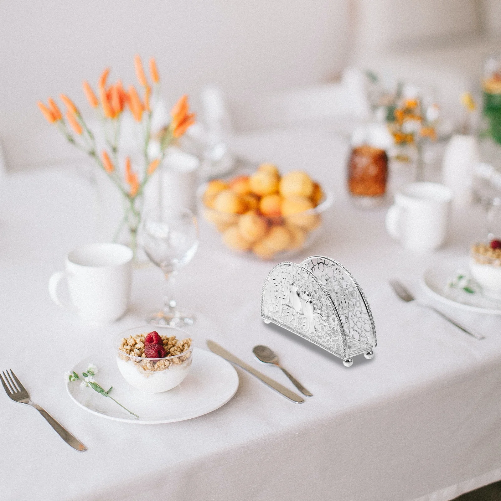 

Vintage Metal Tissue Holder Retro Paper Towel Stand Large Capacity Decorative Napkin Organizer for Restaurant Cafe