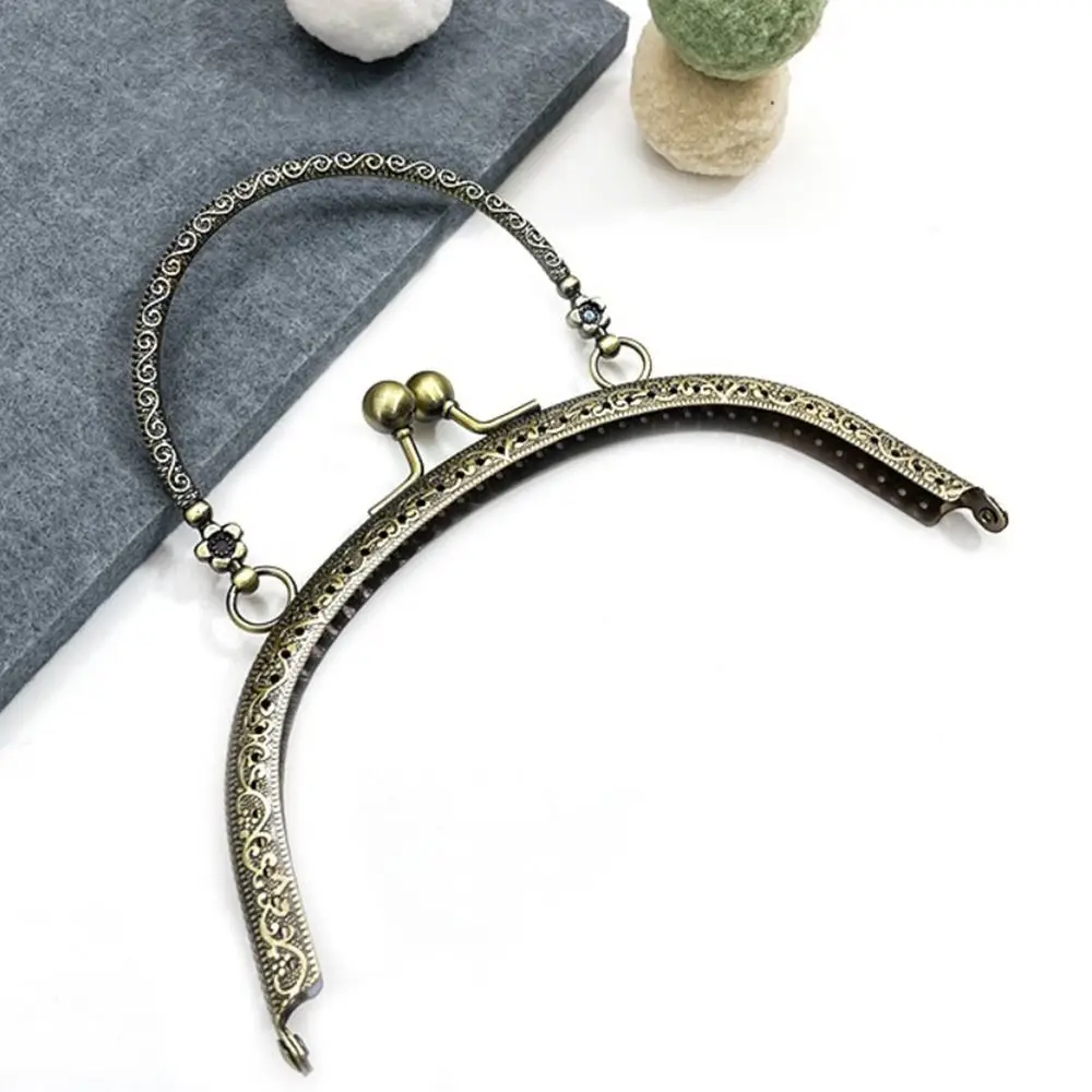 Purse Clasp Frame Bag Kiss Clasp Lock Vintage Metal Purse Frame for DIY Craft Purse Bag Making