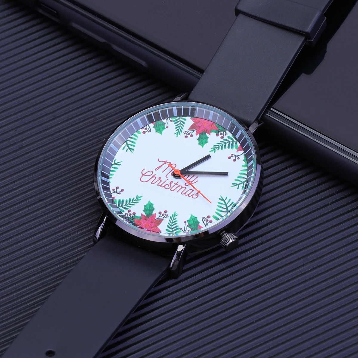 

Letter Wreath Watch Band Strap Women for Christmas Wristwatch Cartoon Fashion Quartz Casual