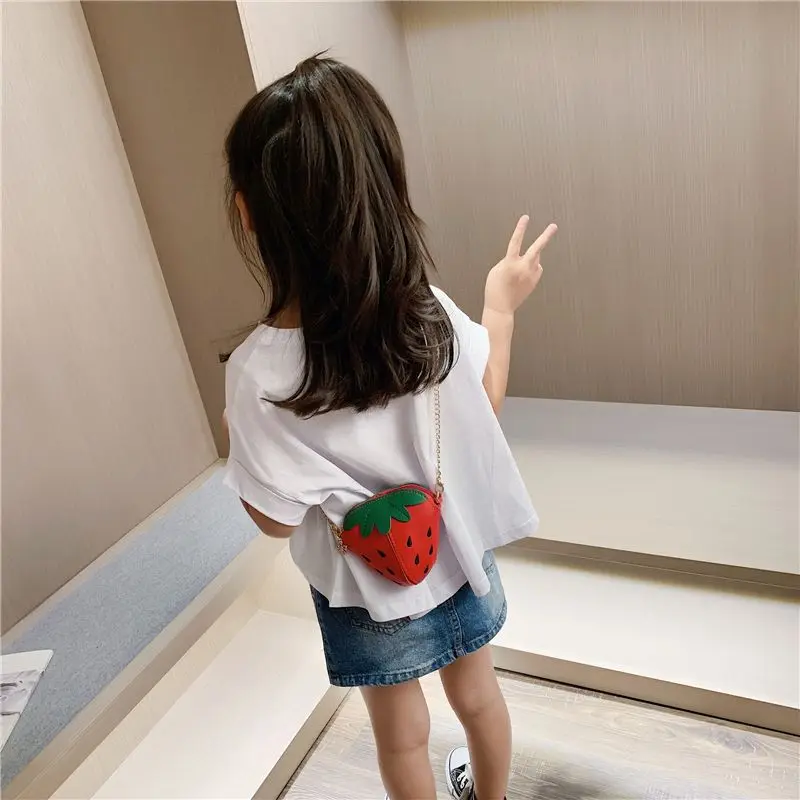 PU piccole borse e borsette cartone animato fragola moda adorabile e dolce 2023 nuovo zaino Casual tutto-fiammifero per ragazze