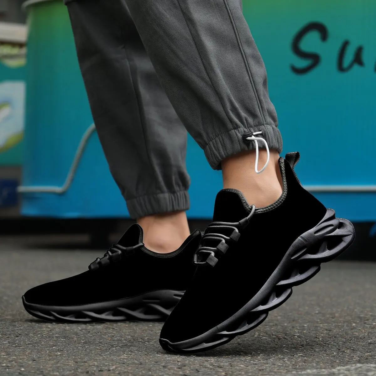 

Men's Sneakers Running Shoes Breathable Lightweight Male Tennis Anti-slip Outdoor Walking Zapatillas Soft Lace Up Sports Shoes