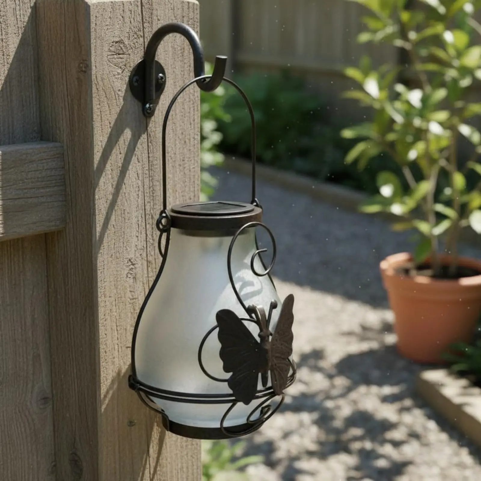 Solar Butterfly Lantern Waterproof Butterfly Solar Lantern Decorative Courtyard Light Easy to Use for Patio - view 3