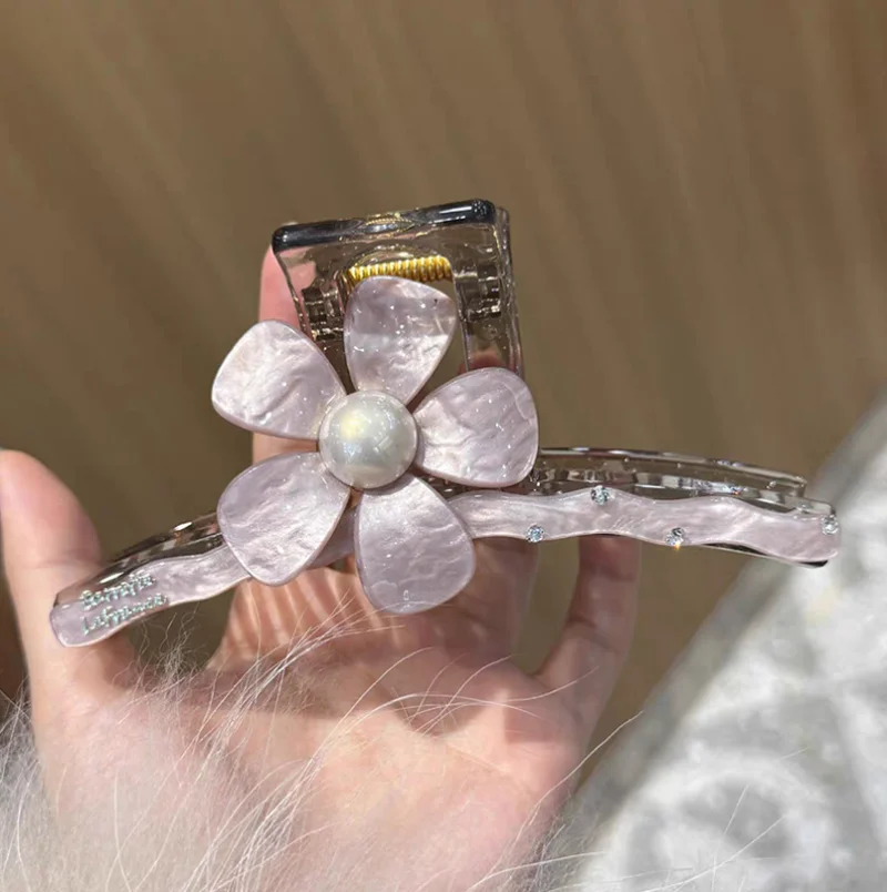 

Korean Spring Summer Fresh Floral Pearl Hair Clips Headband Big Volume Hair Shark Clip Hairpin Women Simple Hair Claws Accessory