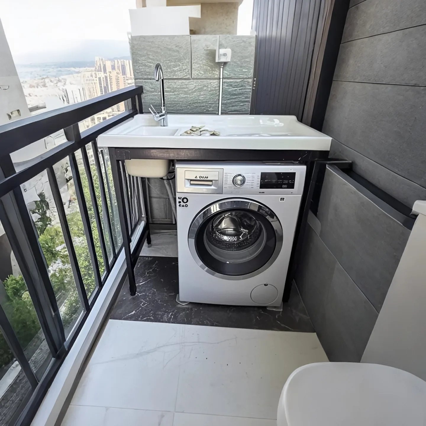 Balcony non-punching laundry basin bracket with rubbing board washing machine integrated countertop cabinet combination signific