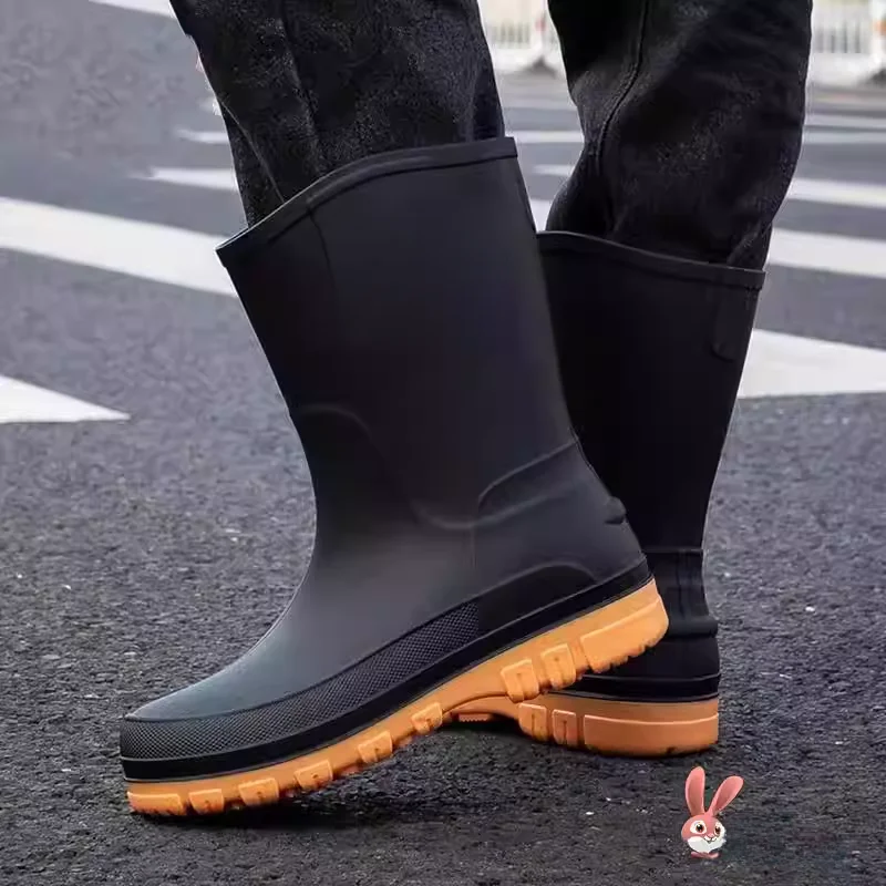 

Waterproof Men's Mid-Calf Rain Boots Faionable Kitchen Special Purpose Anti-Slip Labor Protection Rubber oes for Sea Fiing