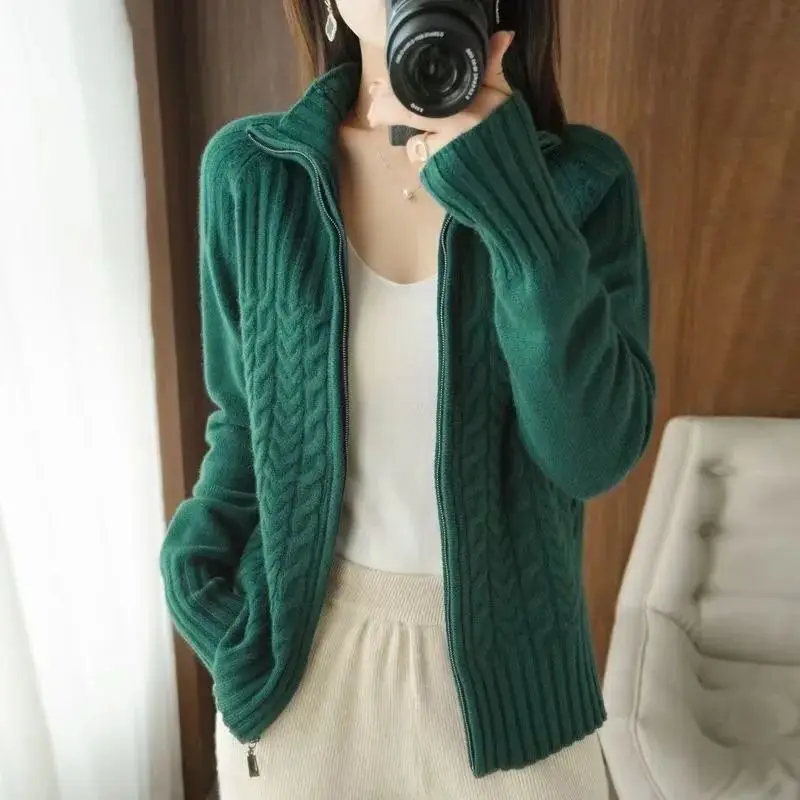 Sweater Knitting Ladies New Zipper Stand Collar Coat Autumn Winter Temperament Screw Thread Loose Cardigan Women\'s Fashion Tops