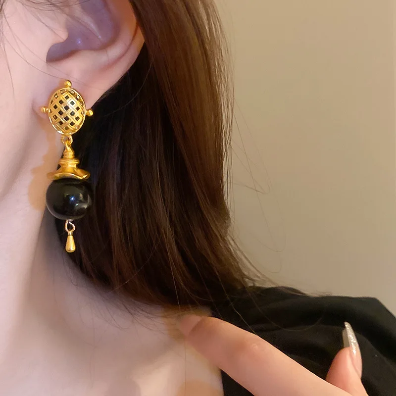 Retro Jewelry Black Color Stone Earrings Vintage Temperament For Women Party Gifts Hot Selling
