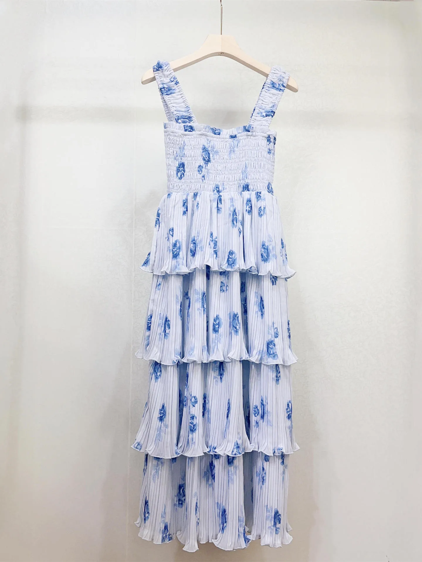 

Summer New 2024 Women Sleeveless Sling Dress Stacked Ruffle Edges Square Collar Flower Print Casual Lady Midi Dress for Holiday