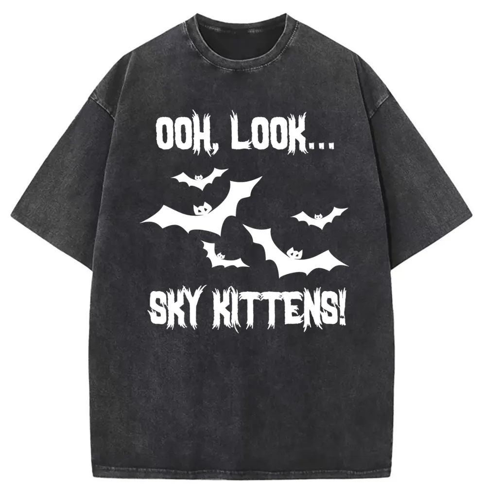 

Bat Lover Bats Sky Kittens Funny T Shirt Europe Long Sleeve Graphic Sportswears Men Sweatshirts Retro